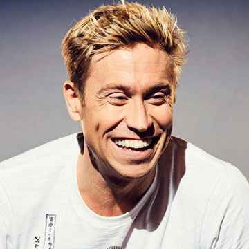 Russell Howard in Louisville